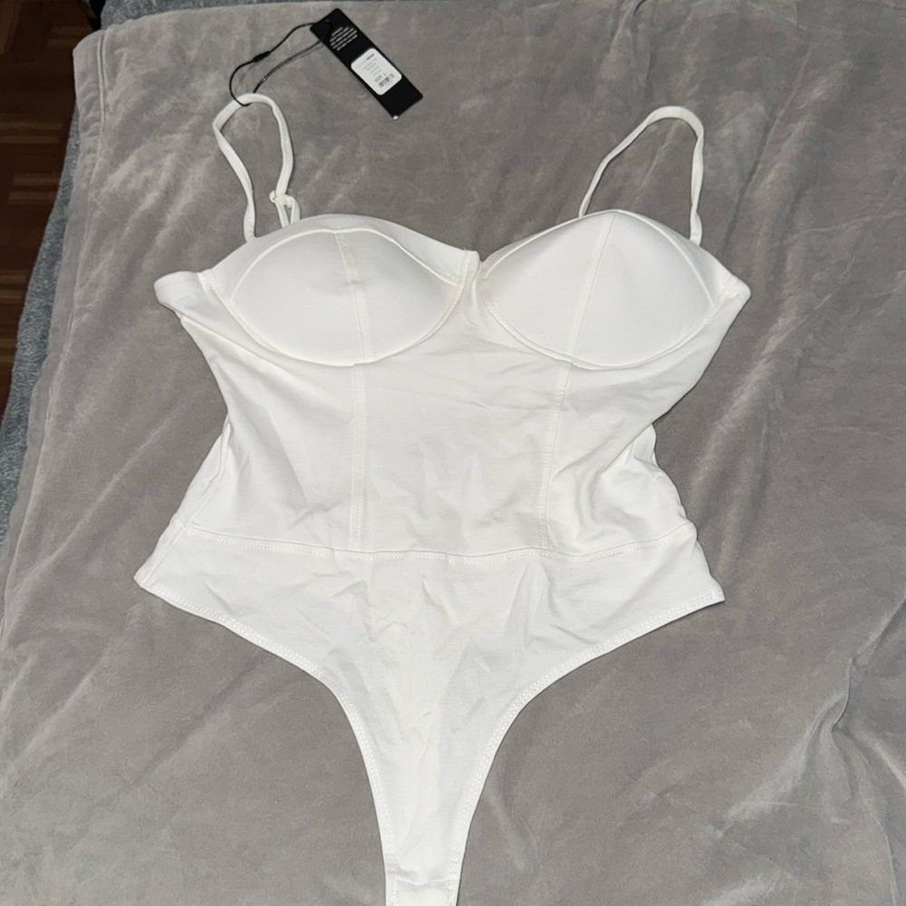 NWT ‘Fashion Nova’ White Body Suit